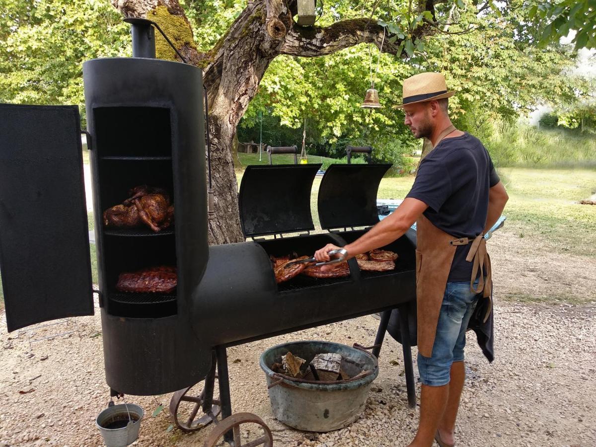 Domaine Ramonjavel, Glamping & Alpaca'S Bed & Breakfast Fongrave Eksteriør bilde